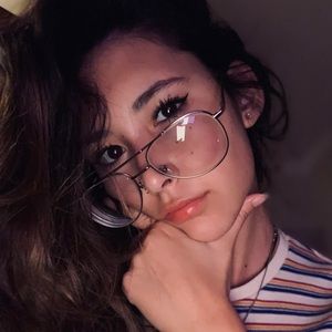 Meet your Posher, Ariana